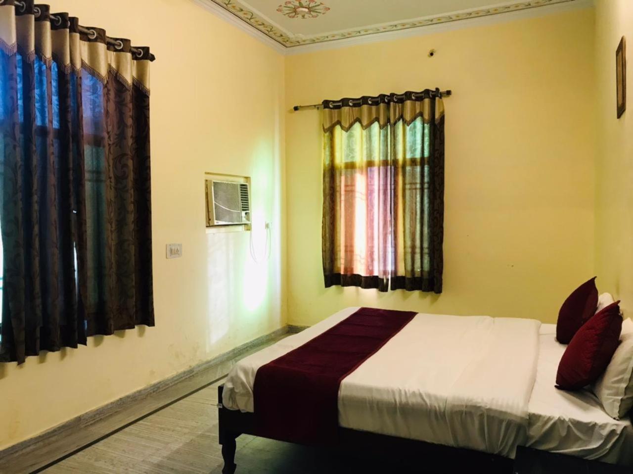 Hotel Green Haveli - A Heritage And Hill View Hotel , Pushkar Exterior photo