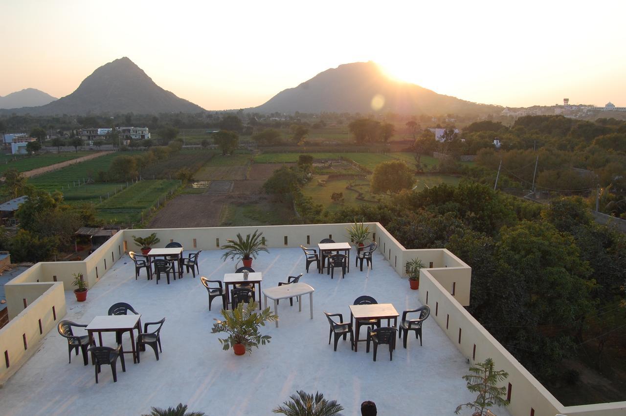 Hotel Green Haveli - A Heritage And Hill View Hotel , Pushkar Exterior photo